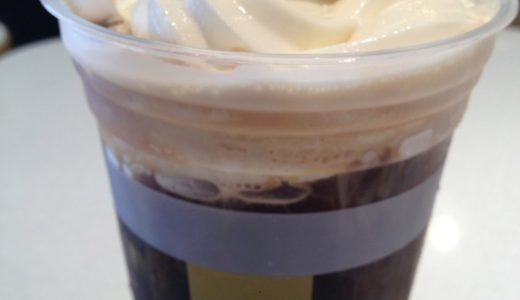 マクドナルド初のコーラとコーヒーの『マックフロート』登場！早速食べてみた！