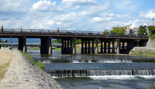 夏の京都鴨川をぶらり散歩！ゆっくり流れる時間が心地よい！