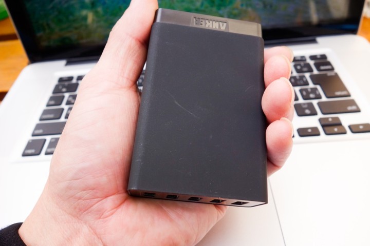 anker-40w-5port-usb-charger-RX100-_DSC8574