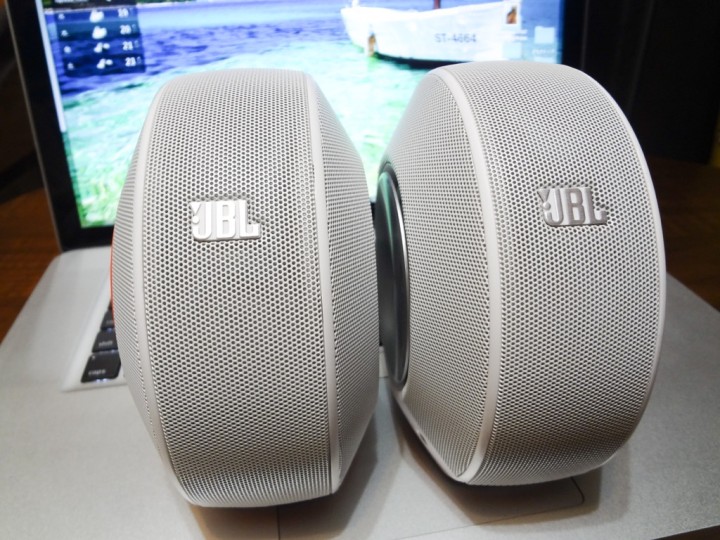 jbl-pebbles-1DSC03537