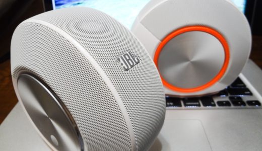 【JBL PEBBLES】5,000円以下で買えるオシャレなUSB DAC内蔵PCスピーカー。PCで音楽を聴く人にメチャオススメ！