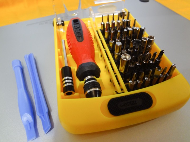 macbookpro-early2011-logic-board-malfunction-oven-heating-1DSC03879