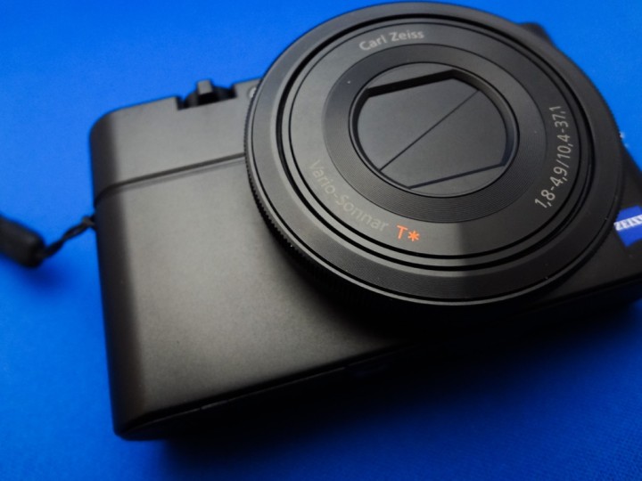 sony-attachment-grip-ag-r2-1DSC03794