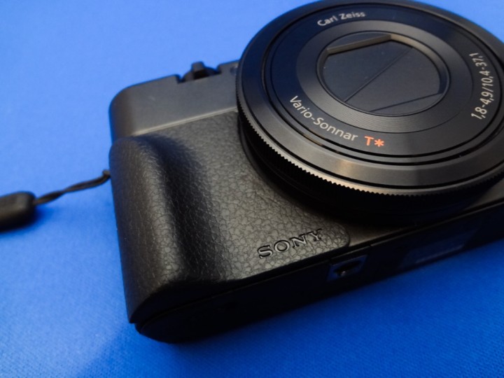 sony-attachment-grip-ag-r2-1DSC03824