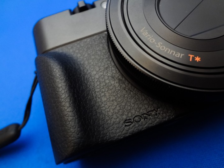 sony-attachment-grip-ag-r2-1DSC03829