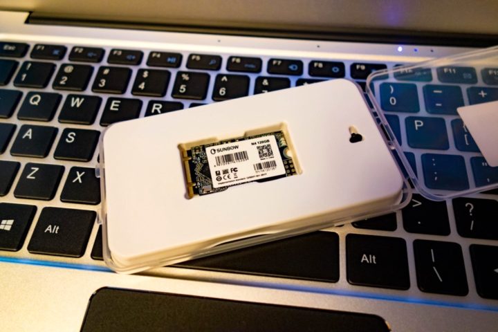 Jumper EZbook 3 Pro】SSD増設でストレージを拡張！高速なM.2 SSDにOS 