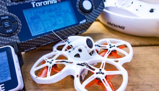 【Emax Tinyhawk Ⅱ】最低限のBetaflight設定をやってみる。あると便利な変換コネクタ紹介＆ブザーの設置は非常に困難となります！